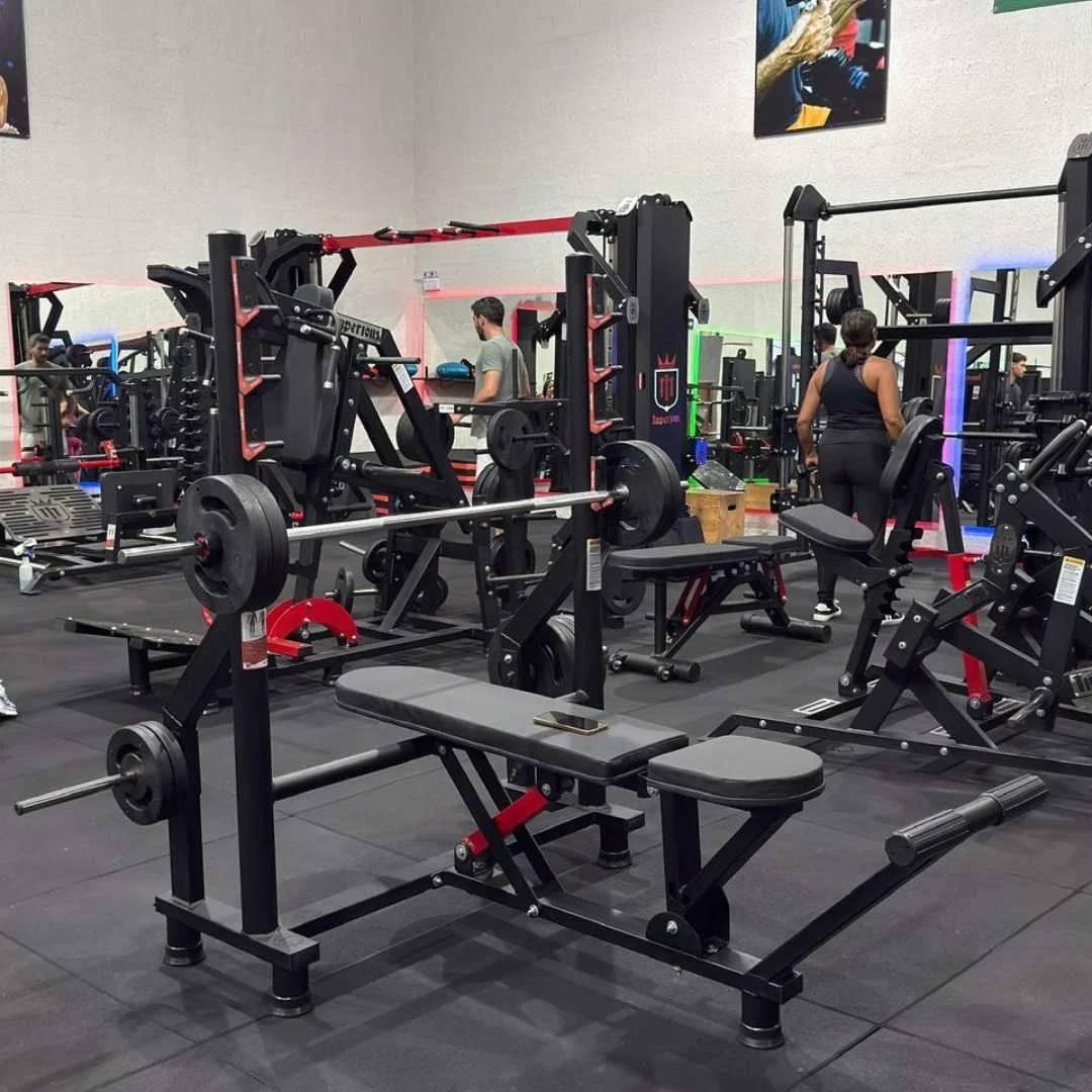 Interior da Academia OmniFit